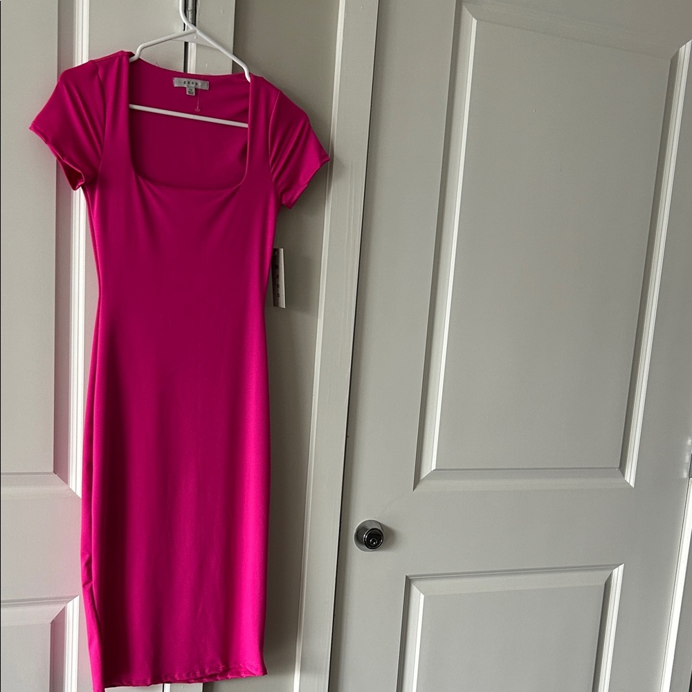 gaze Hot Pink Scoop Neck Midi Dress